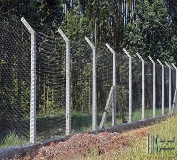 چهار مرحله نصب پایه فنس + ابزارهای مورد نیاز